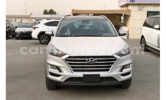 Tenga Imported Hyundai Tucson Zvimwe Mota in Import - Dubai in Harare Tenga Imported Hyundai Tucson Zvimwe Mota in Import - Dubai in Harare