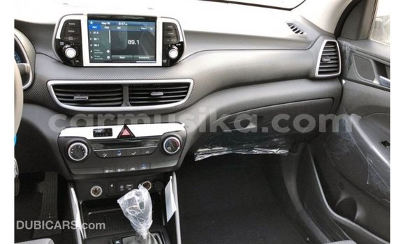 Tenga Imported Hyundai Tucson Zvimwe Mota in Import - Dubai in Harare Tenga Imported Hyundai Tucson Zvimwe Mota in Import - Dubai in Harare
