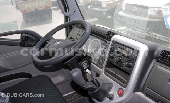 Acheter Import Utilitaire Mitsubishi Canter Blanc à Import - Dubai, Harare Acheter Import Utilitaire Mitsubishi Canter Blanc à Import - Dubai, Harare