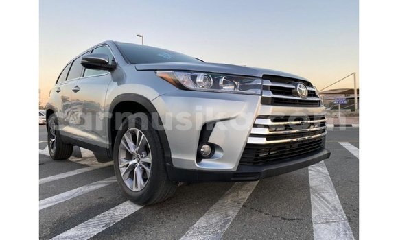 Tenga Imported Toyota Highlander Zvimwe Mota in Import - Dubai in Harare Tenga Imported Toyota Highlander Zvimwe Mota in Import - Dubai in Harare