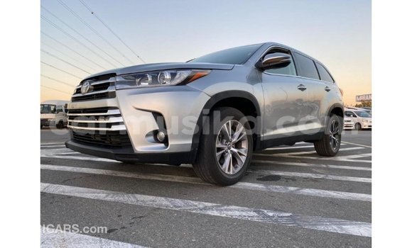 Tenga Imported Toyota Highlander Zvimwe Mota in Import - Dubai in Harare Tenga Imported Toyota Highlander Zvimwe Mota in Import - Dubai in Harare