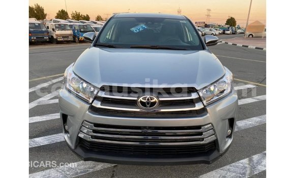 Tenga Imported Toyota Highlander Zvimwe Mota in Import - Dubai in Harare Tenga Imported Toyota Highlander Zvimwe Mota in Import - Dubai in Harare
