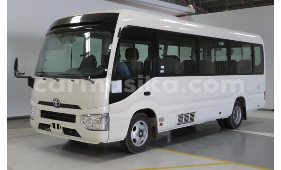 Acheter Import Voiture Toyota Coaster Blanc à Import - Dubai, Harare Acheter Import Voiture Toyota Coaster Blanc à Import - Dubai, Harare