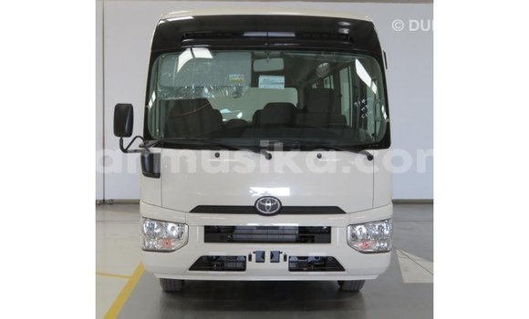 Acheter Import Voiture Toyota Coaster Blanc à Import - Dubai, Harare Acheter Import Voiture Toyota Coaster Blanc à Import - Dubai, Harare