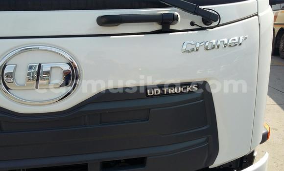 Acheter Occasion Utilitaire Nissan UD Blanc à Beitbridge, Matabeleland South Acheter Occasion Utilitaire Nissan UD Blanc à Beitbridge, Matabeleland South