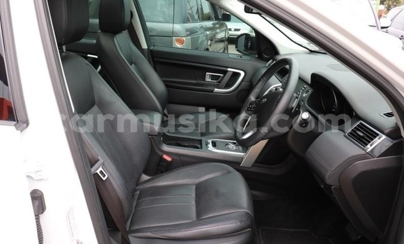 Tenga Tsaru Land Rover Range Rover Sport Chena Mota in Mapopoma eVhitori in Matabeleland North Tenga Tsaru Land Rover Range Rover Sport Chena Mota in Mapopoma eVhitori in Matabeleland North