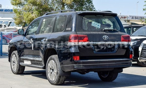 Acheter Import Voiture Toyota Land Cruiser Noir à Import - Dubai, Harare Acheter Import Voiture Toyota Land Cruiser Noir à Import - Dubai, Harare