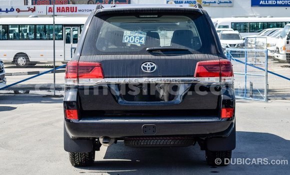 Acheter Import Voiture Toyota Land Cruiser Noir à Import - Dubai, Harare Acheter Import Voiture Toyota Land Cruiser Noir à Import - Dubai, Harare