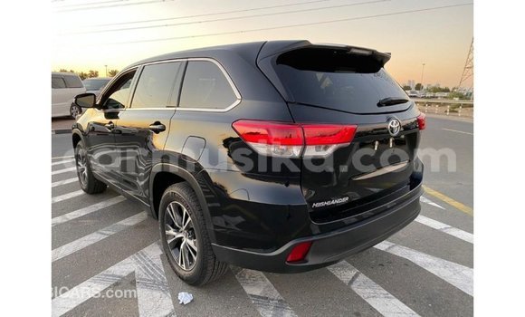 Tenga Imported Toyota Highlander Nhema Mota in Import - Dubai in Harare Tenga Imported Toyota Highlander Nhema Mota in Import - Dubai in Harare