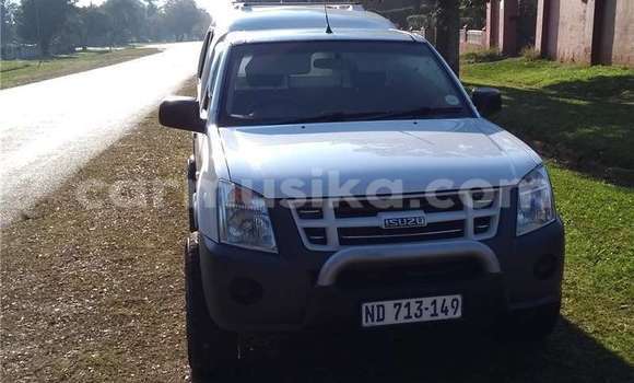 Acheter Occasion Voiture Isuzu KB Blanc à Bulawayo, Bulawayo Acheter Occasion Voiture Isuzu KB Blanc à Bulawayo, Bulawayo