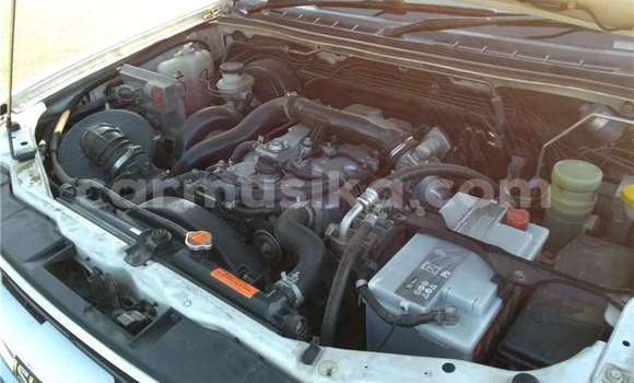 Acheter Occasion Voiture Isuzu KB Blanc à Bulawayo, Bulawayo Acheter Occasion Voiture Isuzu KB Blanc à Bulawayo, Bulawayo