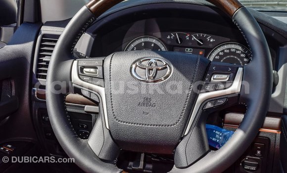 Buy Import Toyota Land Cruiser White Car in Import - Dubai in Harare Buy Import Toyota Land Cruiser White Car in Import - Dubai in Harare