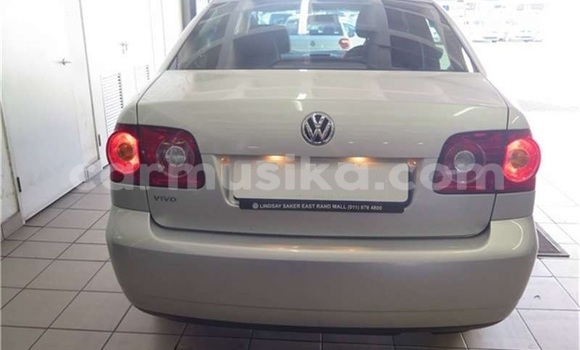 Acheter Occasion Voiture Volkswagen Polo Gris à Beitbridge, Matabeleland South Acheter Occasion Voiture Volkswagen Polo Gris à Beitbridge, Matabeleland South