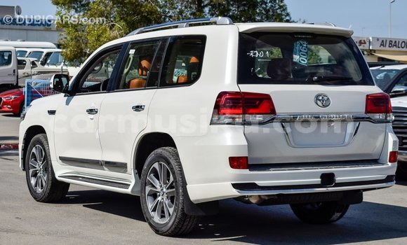 Buy Import Toyota Land Cruiser White Car in Import - Dubai in Harare Buy Import Toyota Land Cruiser White Car in Import - Dubai in Harare