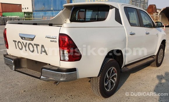 Tenga Imported Toyota Hilux Chena Mota in Import - Dubai in Harare Tenga Imported Toyota Hilux Chena Mota in Import - Dubai in Harare