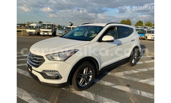Tenga Imported Hyundai Santa Fe Chena Mota in Import - Dubai in Harare Tenga Imported Hyundai Santa Fe Chena Mota in Import - Dubai in Harare