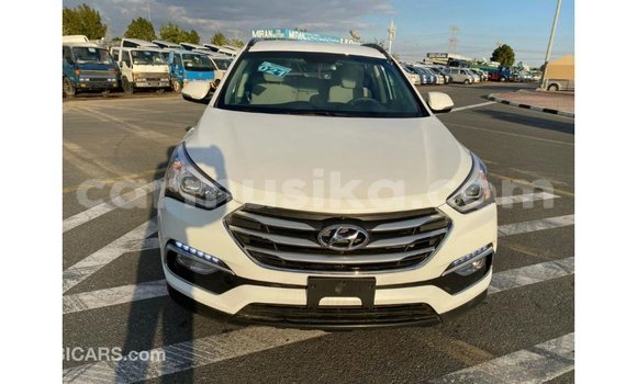 Tenga Imported Hyundai Santa Fe Chena Mota in Import - Dubai in Harare Tenga Imported Hyundai Santa Fe Chena Mota in Import - Dubai in Harare