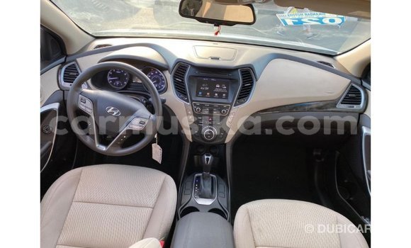 Tenga Imported Hyundai Santa Fe Chena Mota in Import - Dubai in Harare Tenga Imported Hyundai Santa Fe Chena Mota in Import - Dubai in Harare