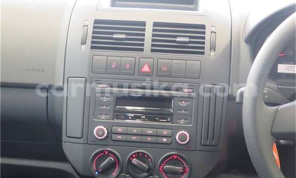 Acheter Occasion Voiture Volkswagen Polo Gris à Beitbridge, Matabeleland South Acheter Occasion Voiture Volkswagen Polo Gris à Beitbridge, Matabeleland South