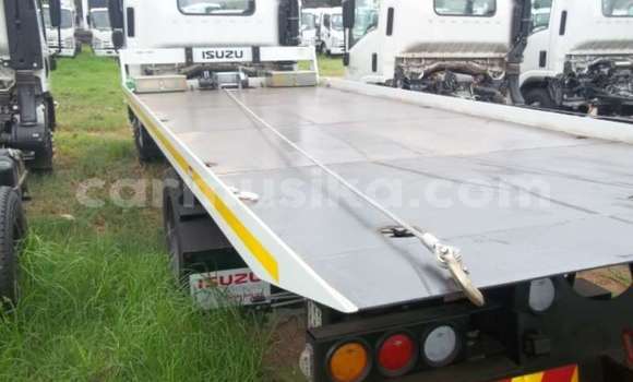 Acheter Occasion Utilitaire Isuzu FTR 850 Blanc à Beitbridge, Matabeleland South Acheter Occasion Utilitaire Isuzu FTR 850 Blanc à Beitbridge, Matabeleland South
