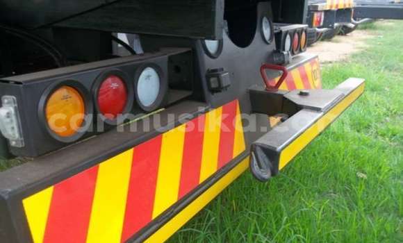 Acheter Occasion Utilitaire Isuzu FTR 850 Blanc à Beitbridge, Matabeleland South Acheter Occasion Utilitaire Isuzu FTR 850 Blanc à Beitbridge, Matabeleland South