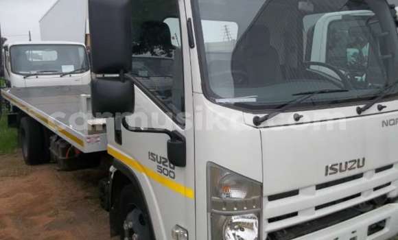 Acheter Occasion Utilitaire Isuzu FTR 850 Blanc à Beitbridge, Matabeleland South Acheter Occasion Utilitaire Isuzu FTR 850 Blanc à Beitbridge, Matabeleland South