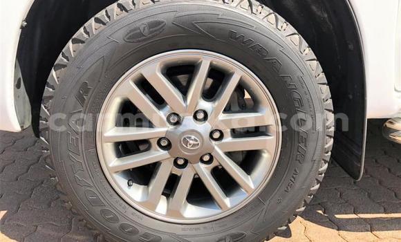 Acheter Occasion Voiture Toyota Fortuner Blanc à Beitbridge, Matabeleland South Acheter Occasion Voiture Toyota Fortuner Blanc à Beitbridge, Matabeleland South