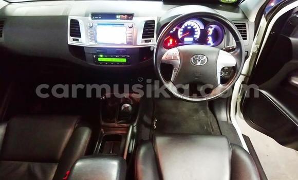 Acheter Occasion Voiture Toyota Hilux Blanc à Beitbridge, Matabeleland South Acheter Occasion Voiture Toyota Hilux Blanc à Beitbridge, Matabeleland South