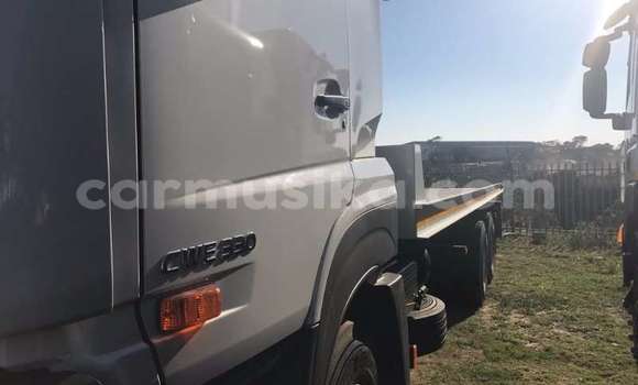 Acheter Occasion Utilitaire Nissan UD Blanc à Beitbridge, Matabeleland South Acheter Occasion Utilitaire Nissan UD Blanc à Beitbridge, Matabeleland South