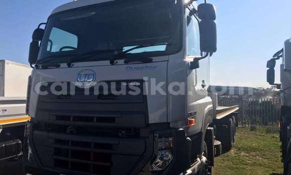 Acheter Occasion Utilitaire Nissan UD Blanc à Beitbridge, Matabeleland South Acheter Occasion Utilitaire Nissan UD Blanc à Beitbridge, Matabeleland South