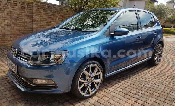 Acheter Occasion Voiture Volkswagen Polo Bleu à Beitbridge, Matabeleland South Acheter Occasion Voiture Volkswagen Polo Bleu à Beitbridge, Matabeleland South