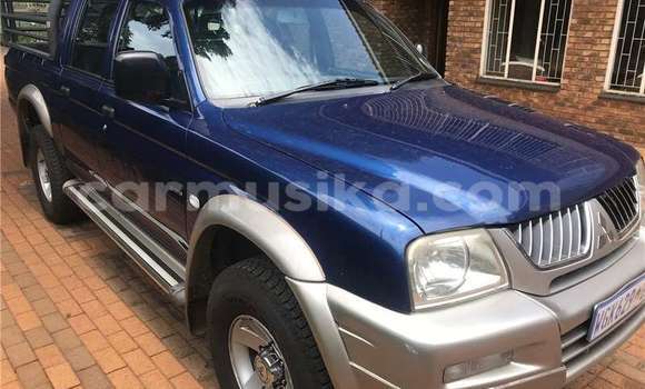 Acheter Occasion Voiture Mitsubishi Colt Bleu à Beitbridge, Matabeleland South Acheter Occasion Voiture Mitsubishi Colt Bleu à Beitbridge, Matabeleland South