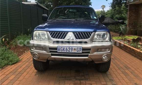 Acheter Occasion Voiture Mitsubishi Colt Bleu à Beitbridge, Matabeleland South Acheter Occasion Voiture Mitsubishi Colt Bleu à Beitbridge, Matabeleland South