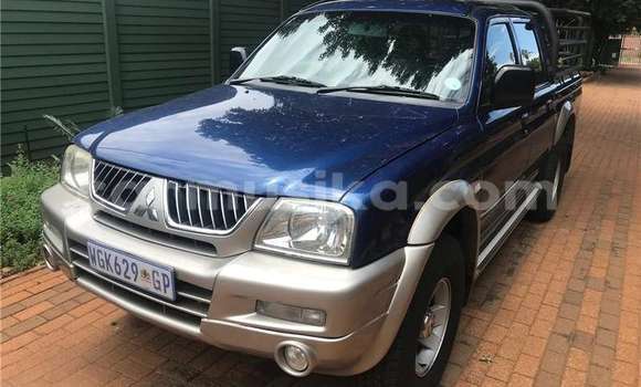 Acheter Occasion Voiture Mitsubishi Colt Bleu à Beitbridge, Matabeleland South Acheter Occasion Voiture Mitsubishi Colt Bleu à Beitbridge, Matabeleland South