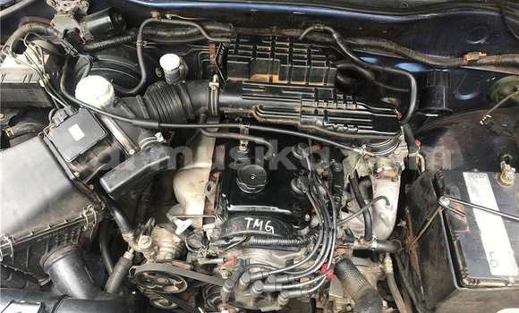 Acheter Occasion Voiture Mitsubishi Colt Bleu à Beitbridge, Matabeleland South Acheter Occasion Voiture Mitsubishi Colt Bleu à Beitbridge, Matabeleland South