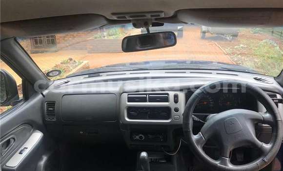 Acheter Occasion Voiture Mitsubishi Colt Bleu à Beitbridge, Matabeleland South Acheter Occasion Voiture Mitsubishi Colt Bleu à Beitbridge, Matabeleland South
