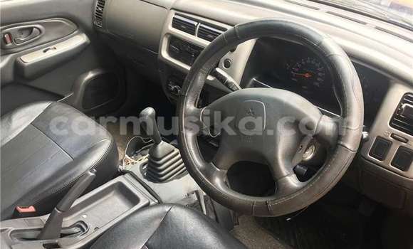 Acheter Occasion Voiture Mitsubishi Colt Bleu à Beitbridge, Matabeleland South Acheter Occasion Voiture Mitsubishi Colt Bleu à Beitbridge, Matabeleland South