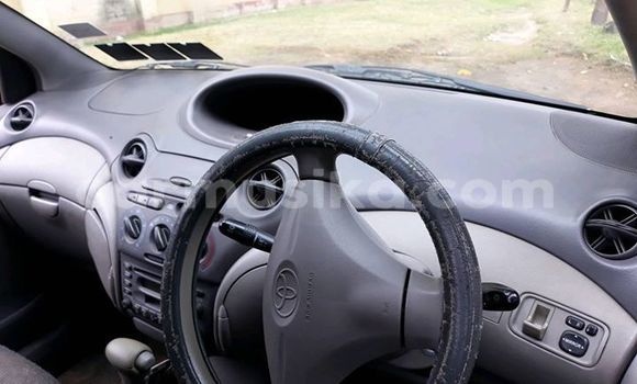 Nunua Ilio tumika Toyota Platz Fedha Gari ndani ya Harare nchini Harare Nunua Ilio tumika Toyota Platz Fedha Gari ndani ya Harare nchini Harare