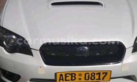 Nunua Ilio tumika Subaru Legacy Nyeupe Gari ndani ya Harare nchini Harare