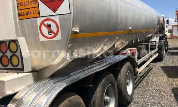 Acheter Occasion Utilitaire Toyota Dyna Blanc à Beitbridge, Matabeleland South Acheter Occasion Utilitaire Toyota Dyna Blanc à Beitbridge, Matabeleland South