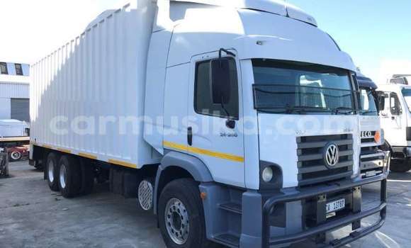 Acheter Occasion Utilitaire Volkswagen TRUCK Blanc à Beitbridge, Matabeleland South Acheter Occasion Utilitaire Volkswagen TRUCK Blanc à Beitbridge, Matabeleland South