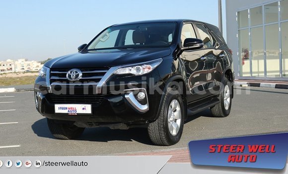 Acheter Import Voiture Toyota Fortuner Noir à Import - Dubai, Harare Acheter Import Voiture Toyota Fortuner Noir à Import - Dubai, Harare