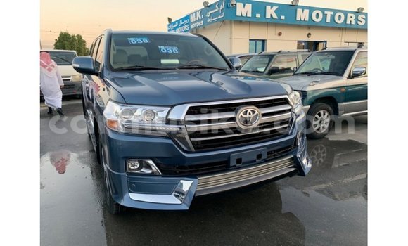 Acheter Import Voiture Toyota Land Cruiser Bleu à Import - Dubai, Harare Acheter Import Voiture Toyota Land Cruiser Bleu à Import - Dubai, Harare