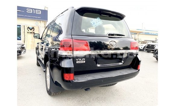 Acheter Import Voiture Toyota Land Cruiser Noir à Import - Dubai, Harare Acheter Import Voiture Toyota Land Cruiser Noir à Import - Dubai, Harare