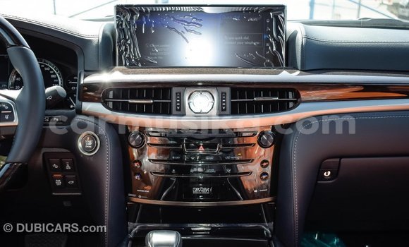 Acheter Import Voiture Lexus LX Blanc à Import - Dubai, Harare Acheter Import Voiture Lexus LX Blanc à Import - Dubai, Harare