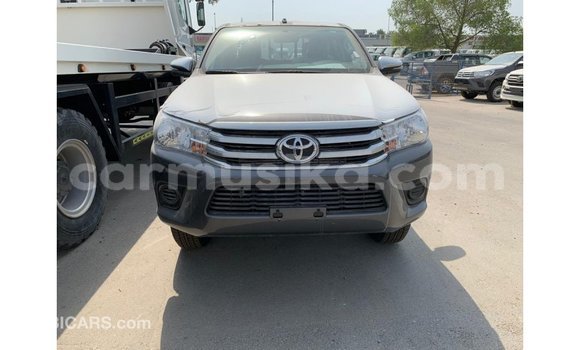 Acheter Import Voiture Toyota Hilux Autre à Import - Dubai, Harare Acheter Import Voiture Toyota Hilux Autre à Import - Dubai, Harare
