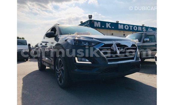 Tenga Imported Hyundai Tucson Zvimwe Mota in Import - Dubai in Harare Tenga Imported Hyundai Tucson Zvimwe Mota in Import - Dubai in Harare