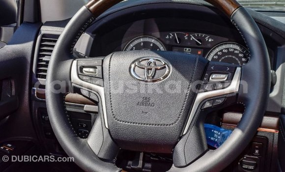 Buy Import Toyota Land Cruiser White Car in Import - Dubai in Harare Buy Import Toyota Land Cruiser White Car in Import - Dubai in Harare