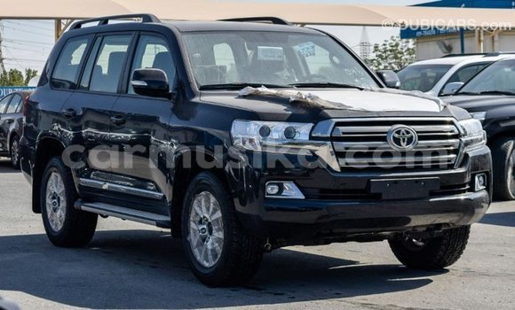 Acheter Import Voiture Toyota Land Cruiser Noir à Import - Dubai, Harare Acheter Import Voiture Toyota Land Cruiser Noir à Import - Dubai, Harare