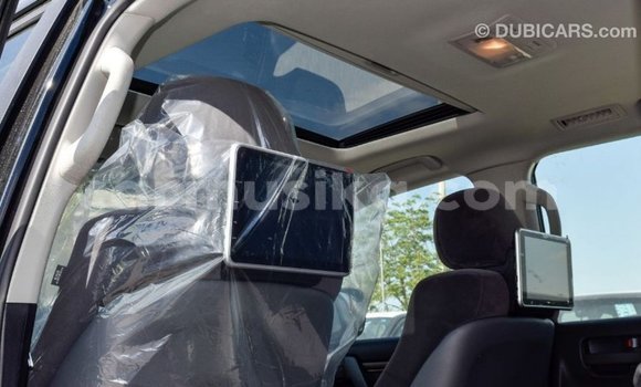 Acheter Import Voiture Toyota Land Cruiser Noir à Import - Dubai, Harare Acheter Import Voiture Toyota Land Cruiser Noir à Import - Dubai, Harare